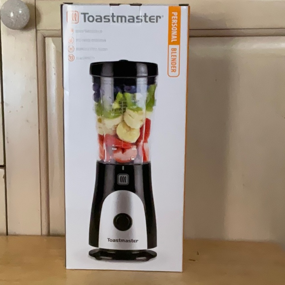 Toastmaster personal blender 15 oz capacity New